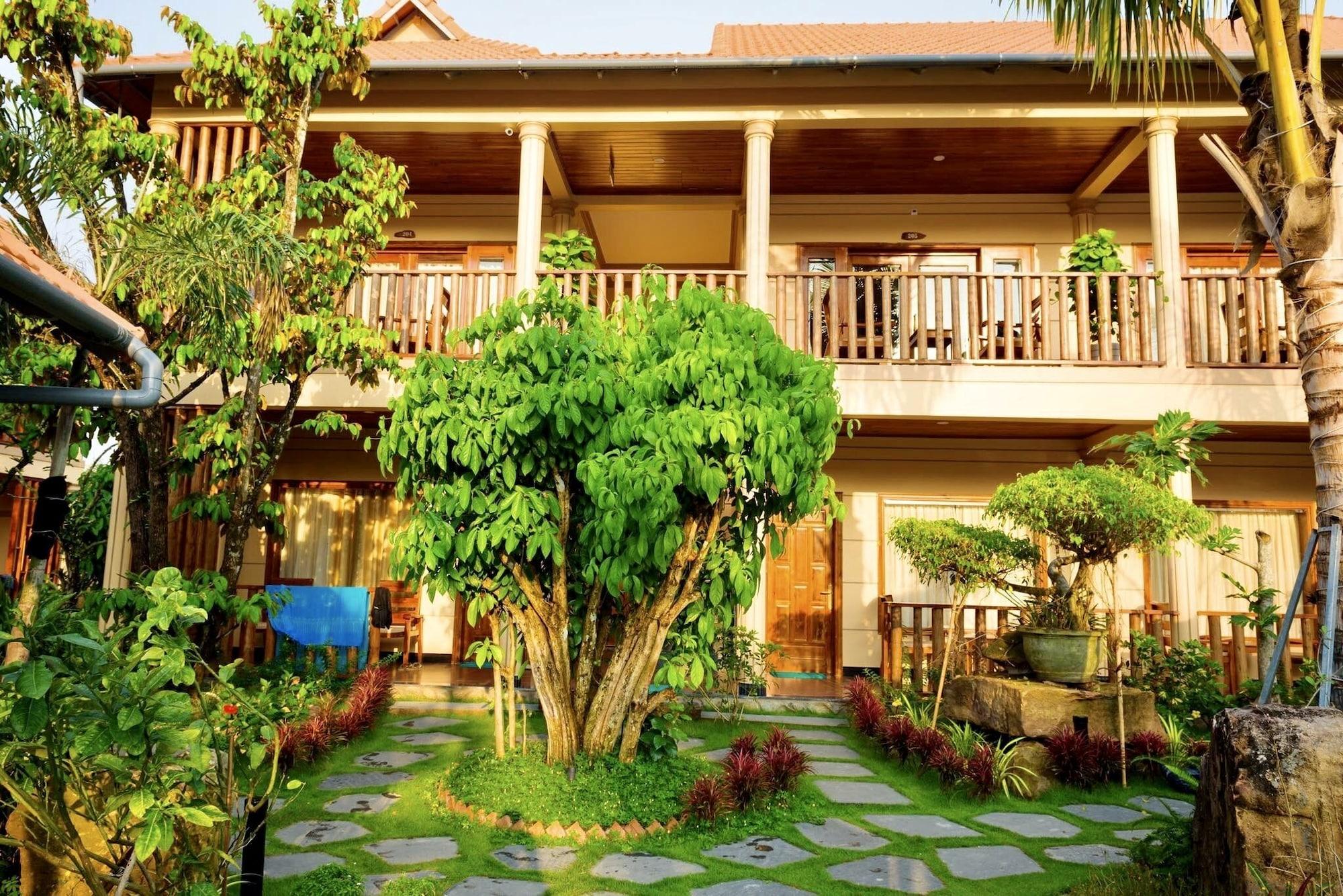 Golden Topaz Phu Quoc Resort Esterno foto