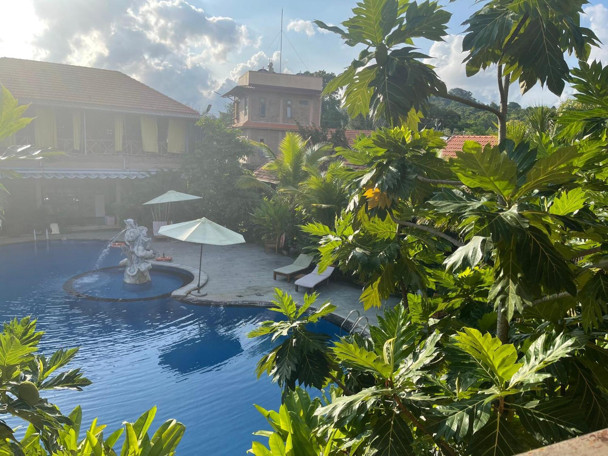 Golden Topaz Phu Quoc Resort Esterno foto